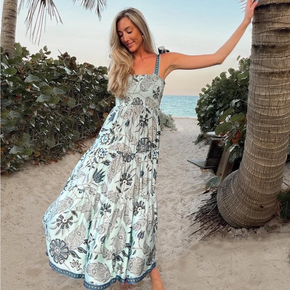 NWT Omika Paola Maxi Dress in Nadia Mint Blue Floral. Size XS